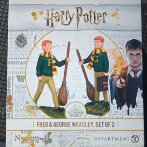 Department 56. Fred & George Weasley Figurine Set. Harry Potter